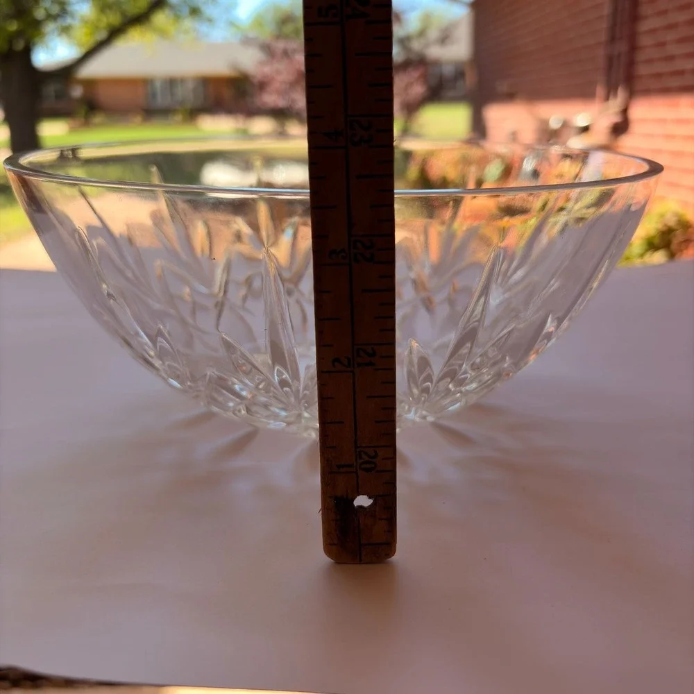 Vintage Lead‎ Crystal Pineapple Pattern Bowl Scalloped Edge Cut Glass Fruit Dish